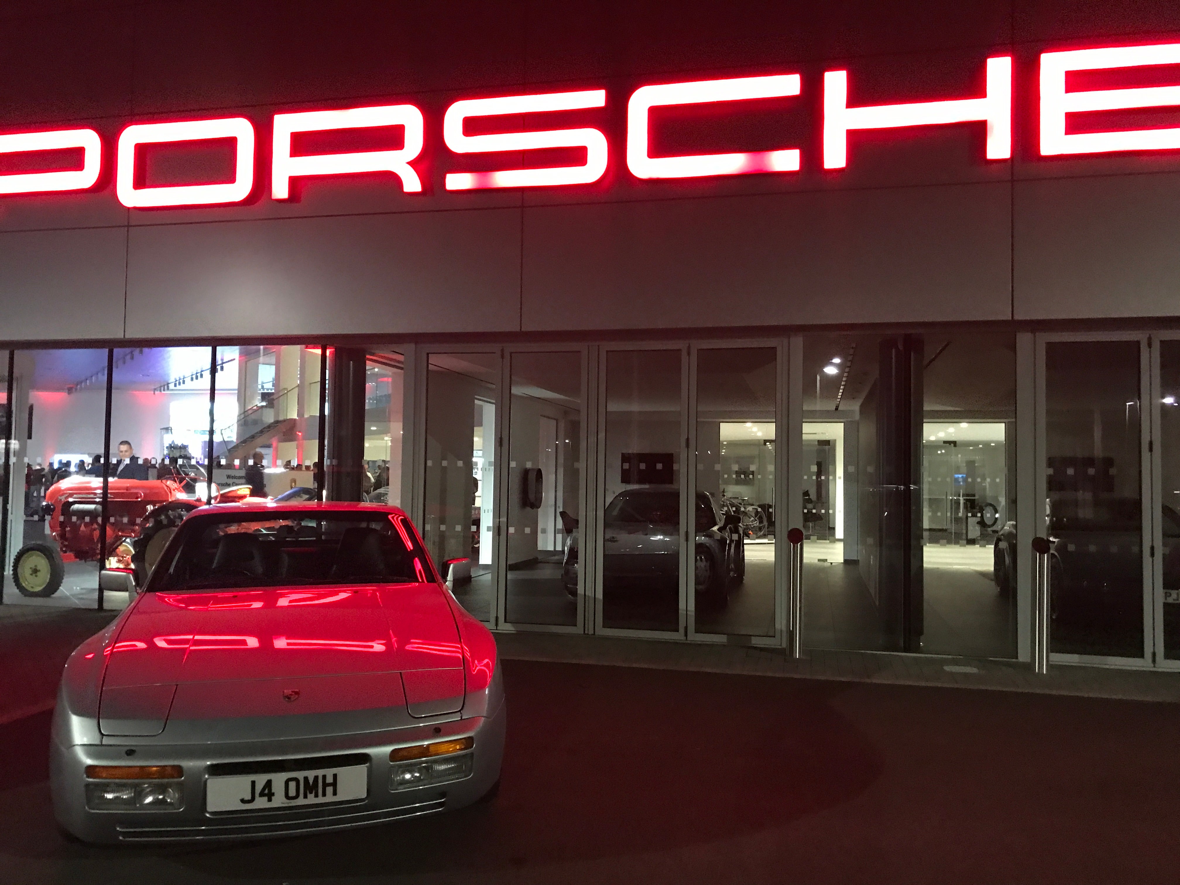 Genuine Porsche Parts with fast UK shipping